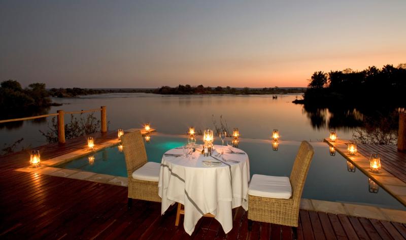 Sambia, Livingstone, Sanctuary Sussi & Chuma Lodge, Sundowner