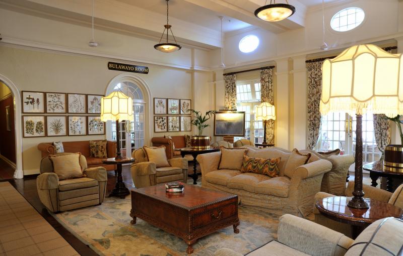 Simbabwe, Victoria Falls, The Victoria Falls Hotel, Lounge