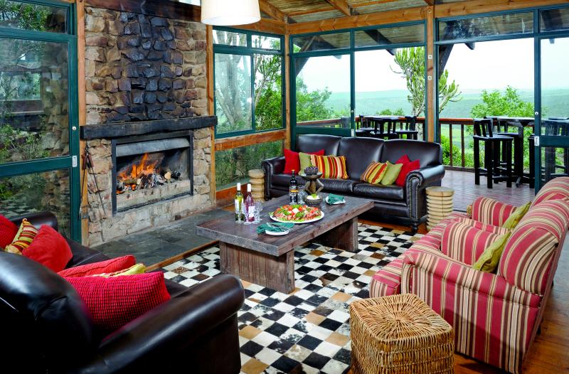 Südafrika, Eastern Cape, Kariega Private Game Reserve, Main Lodge Lounge