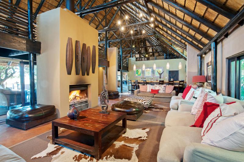 Südafrika, Eastern Cape, Kariega Private Game Reserve, River Lodge, Lounge