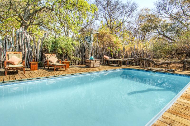 Botswana, Moremi Game Reserve, Camp Xakanaxa, Pool
