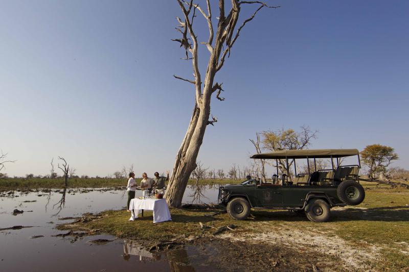 Botswana, Moremi Game Reserve, Camp Xakanaxa, Safari, Game Drive, Sundowner