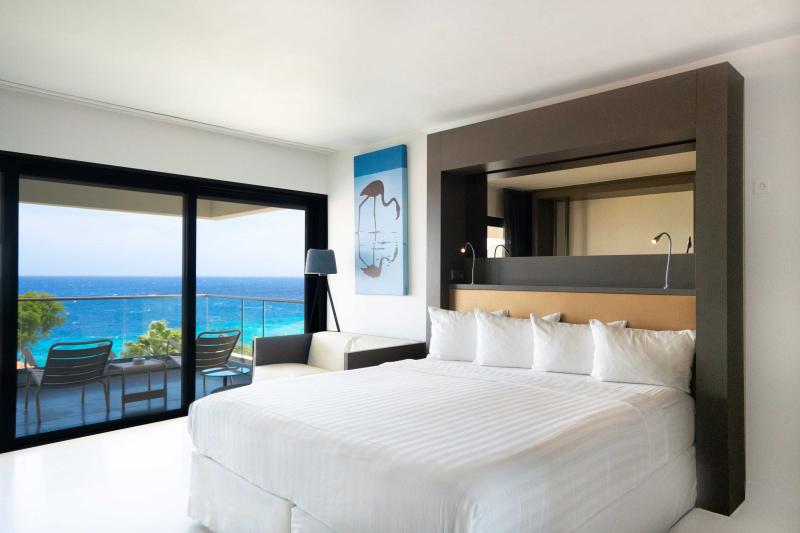 Karibik, Curacao, Jan Thiel Bucht, Papagayo Beach Hotel, Zimmerbeispiel