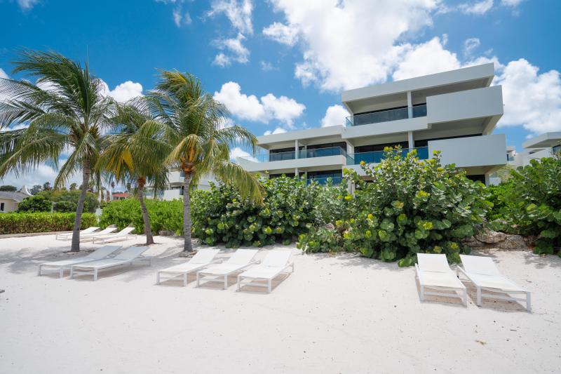 Karibik, Curacao, Jan Thiel Bucht, Papagayo Beach Hotel, Hotelansicht