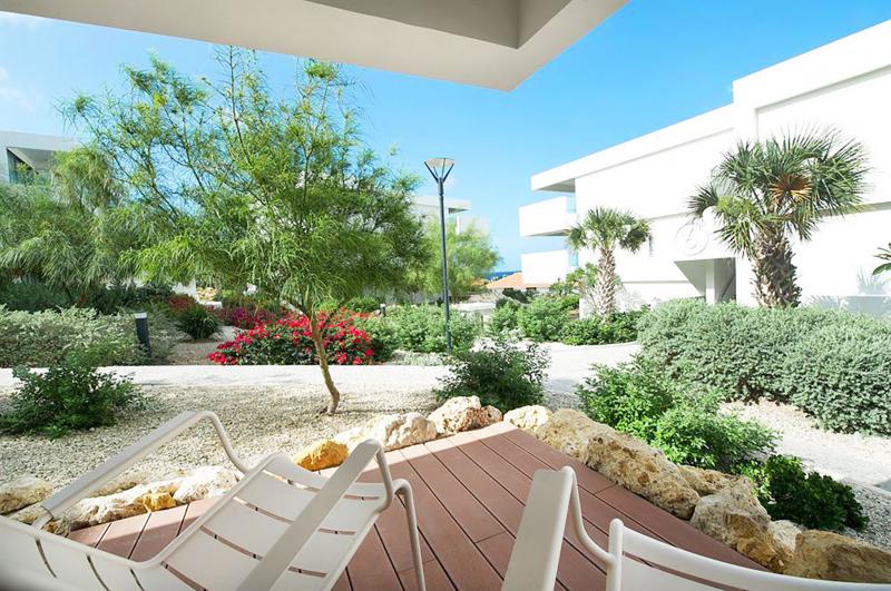 Karibik, Curacao, Jan Thiel Bucht, Papagayo Beach Hotel, Zimmerbeispiel Garden View