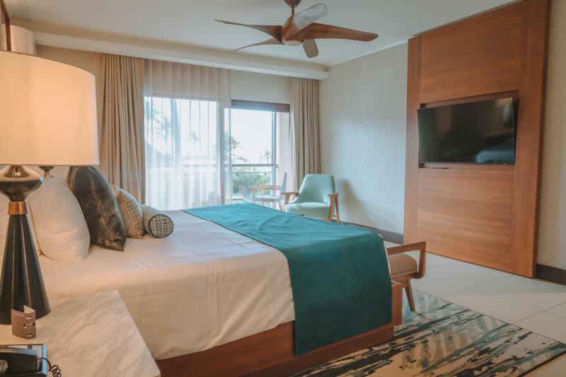 Karibik, Aruba, Manchebo Beach Resort, Zimmerbeispiel Deluxe One Bedroom Suite