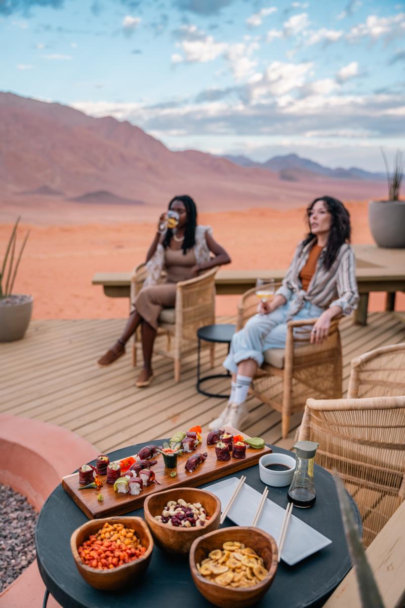 Namibia, NamibRand Reserve, Desert Lodge, Sundowner