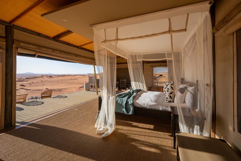 Namibia, NamibRand Reserve, Desert Lodge, Tend Rooms