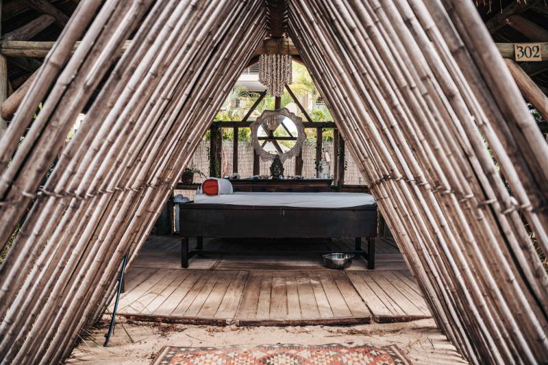 Curacao, Willemstad, Kontiki Beach Resort, Spa
