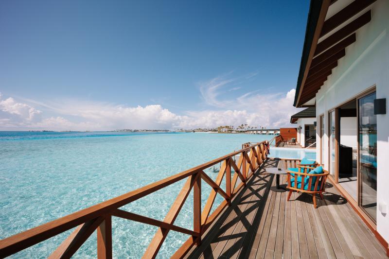Malediven, Joy Island Maledives Lagoon Villa Exterior