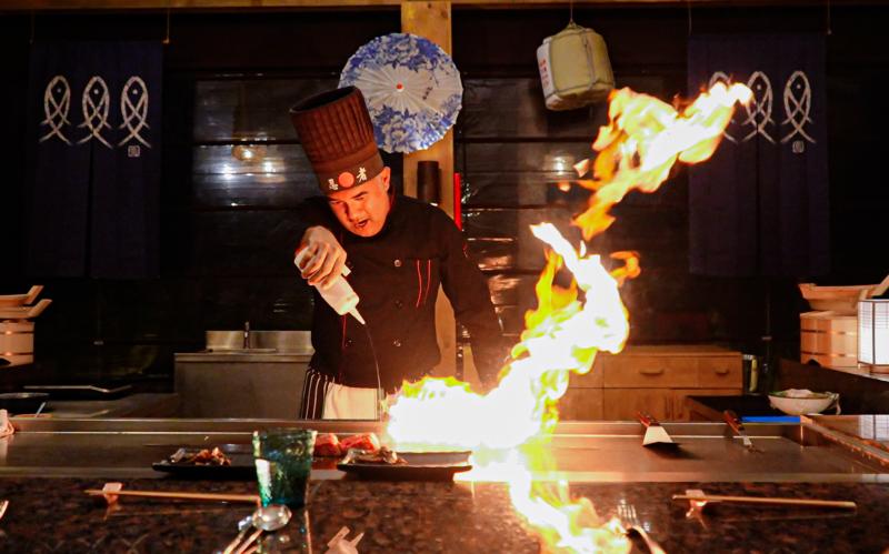 Malediven, Joy Island Maledives Restaurant Japanese Corner