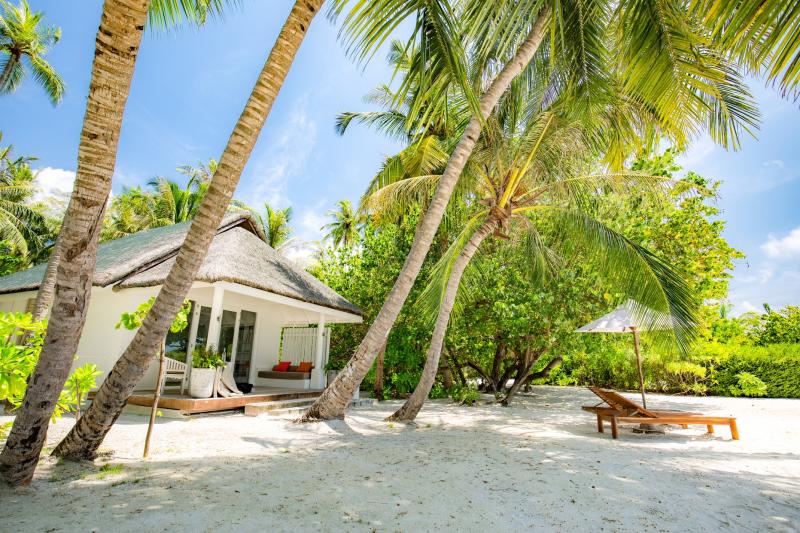 Malediven, South Ari Atoll, LUX South Ari Atoll, Zimmerbeispiel Beach Villa