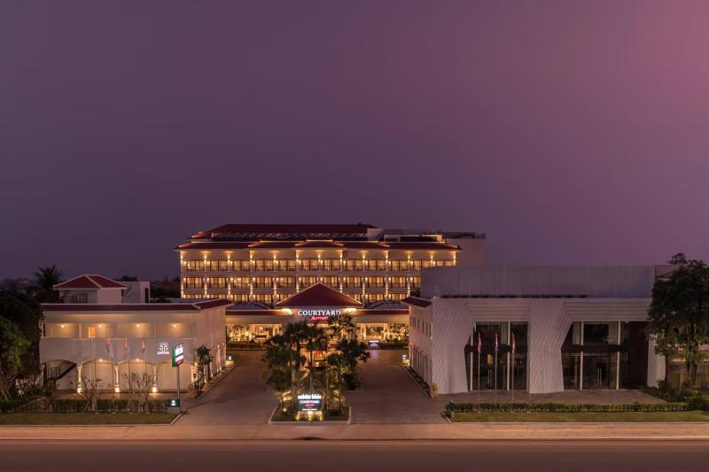 Kambodscha, Siem Reap, Courtyard by Marriott Siem Reap Resort, Eingang