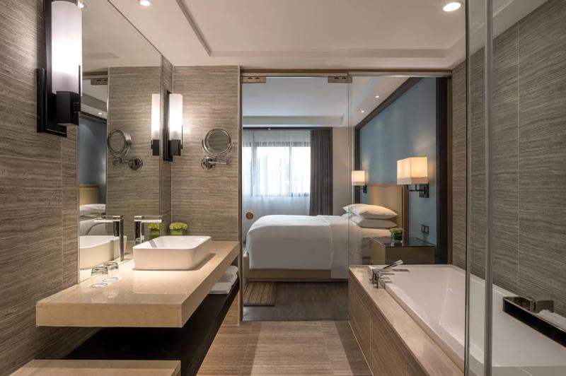 Kambodscha, Siem Reap, Courtyard by Marriott Siem Reap Resort, Zimmerbeispiel King Executive Guest Room