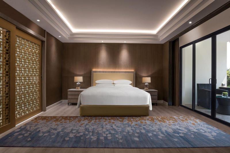 Kambodscha, Siem Reap, Courtyard by Marriott Siem Reap Resort, Zimmerbeispiel Presidential Suite