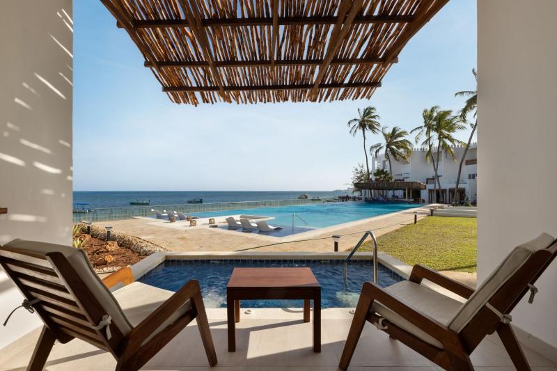 Kenia, Mombasa, Bamburi Beach Hotel, Zimmerbeispiel Ocean Front with Plunge Pool
