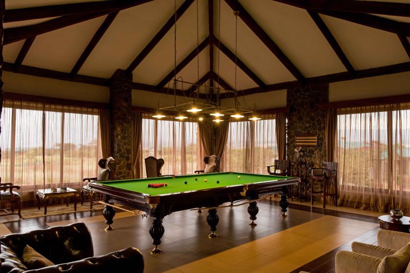 Tansania, Ngorongoro Krater, Ngorongoro O'ldeani Mountain Lodge, Lounge