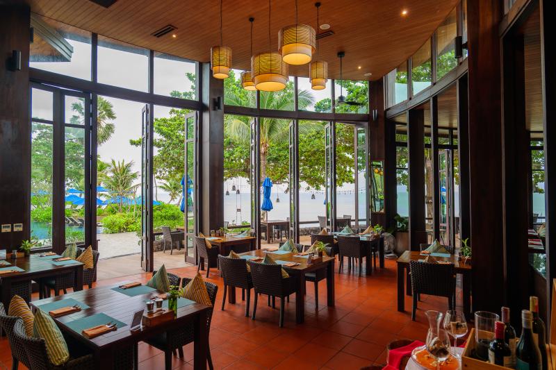 Thailand, Khanom, Khanom Beach Resort & Spa, Bella Luna Restaurant